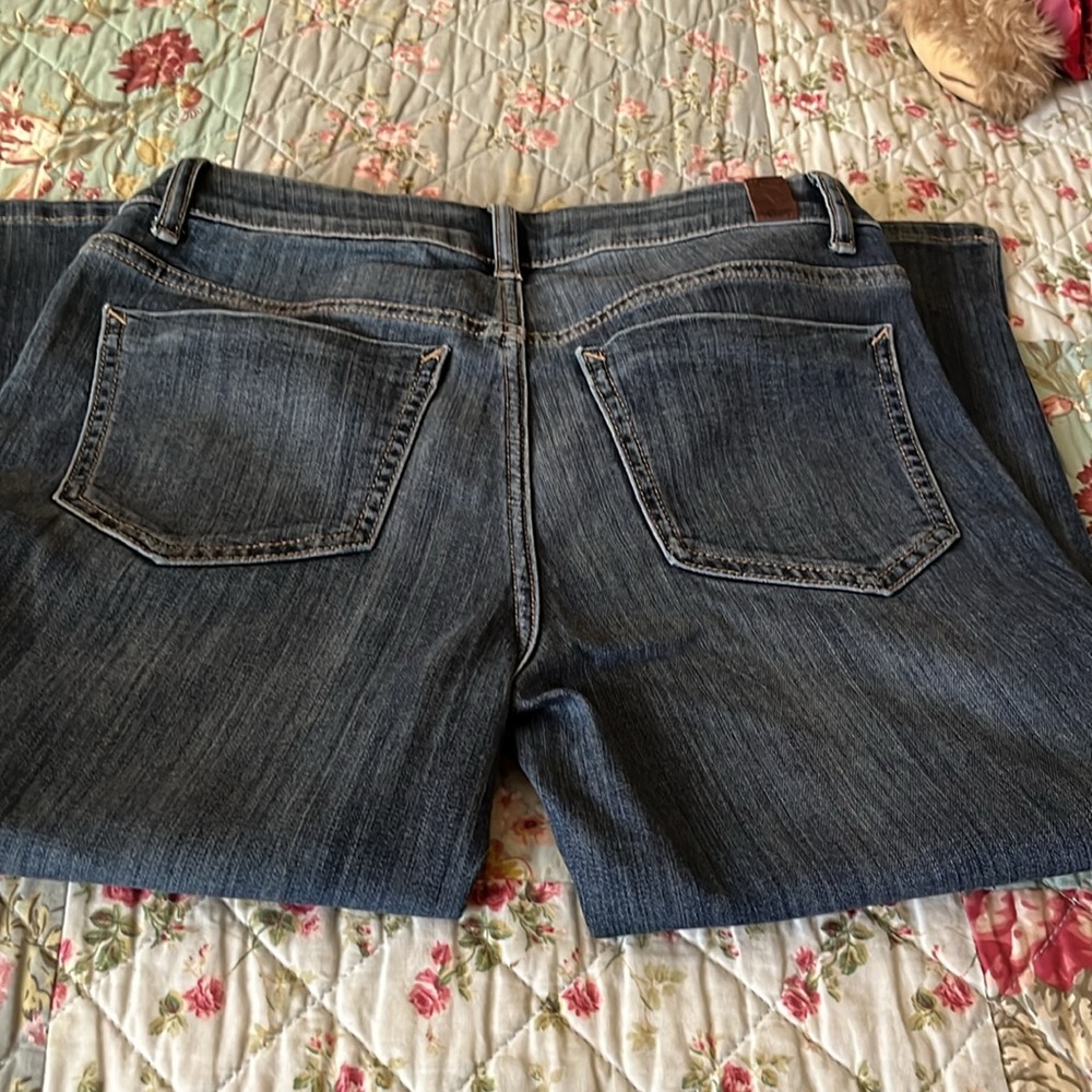 Vera wang capris size 6 - Picture 2 of 8